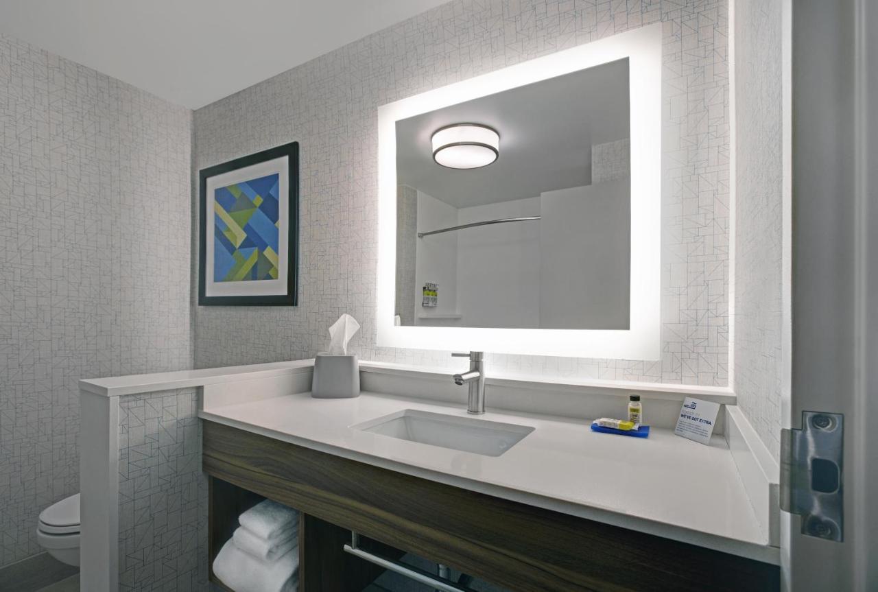 Holiday Inn Express - Milwaukee Downtown By Ihg Exterior foto